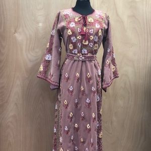 Palestinian embroidered henna those wedding dress